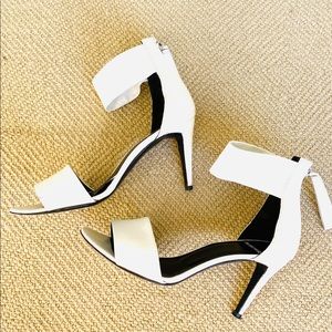 Pierre Hardy White Leather Stilettos 38.5
